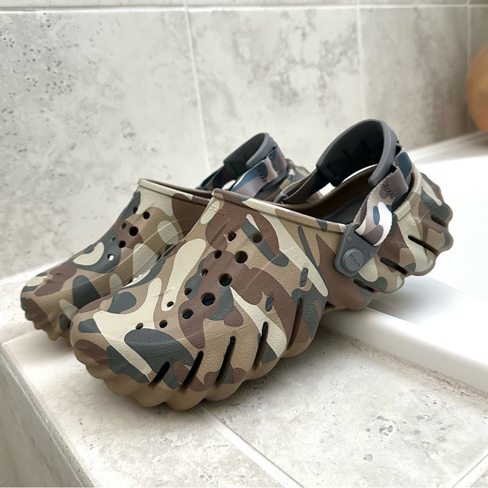 Crocs Echo Camo Redux Clog  M6 W8 NWT